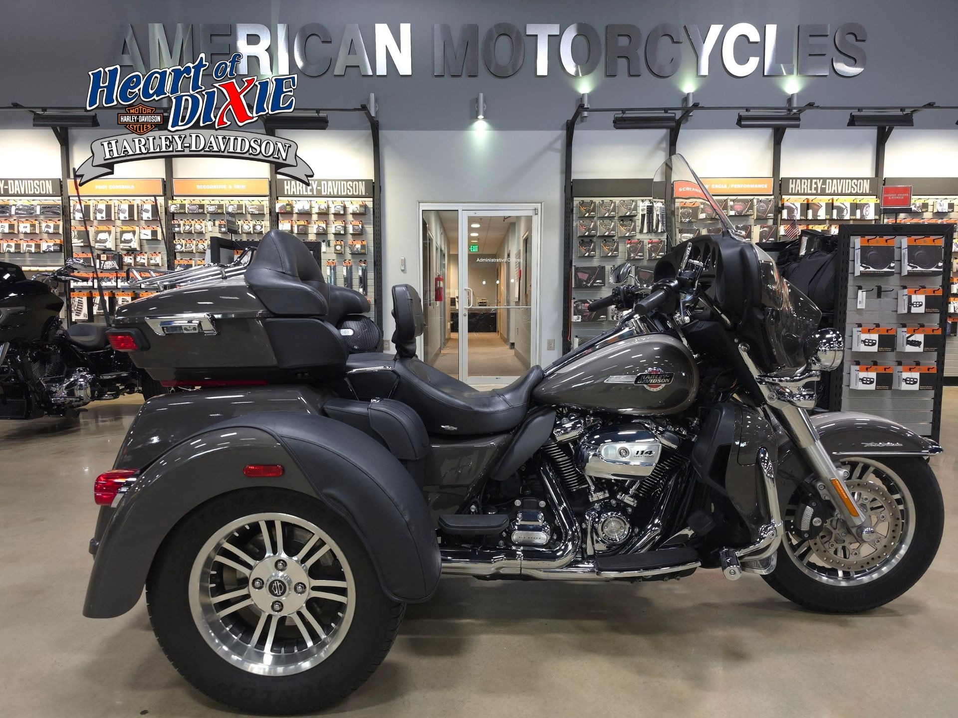 2023 Harley-Davidson Tri Glide Ultra ULTRA CLASSIC in Pelham, AL