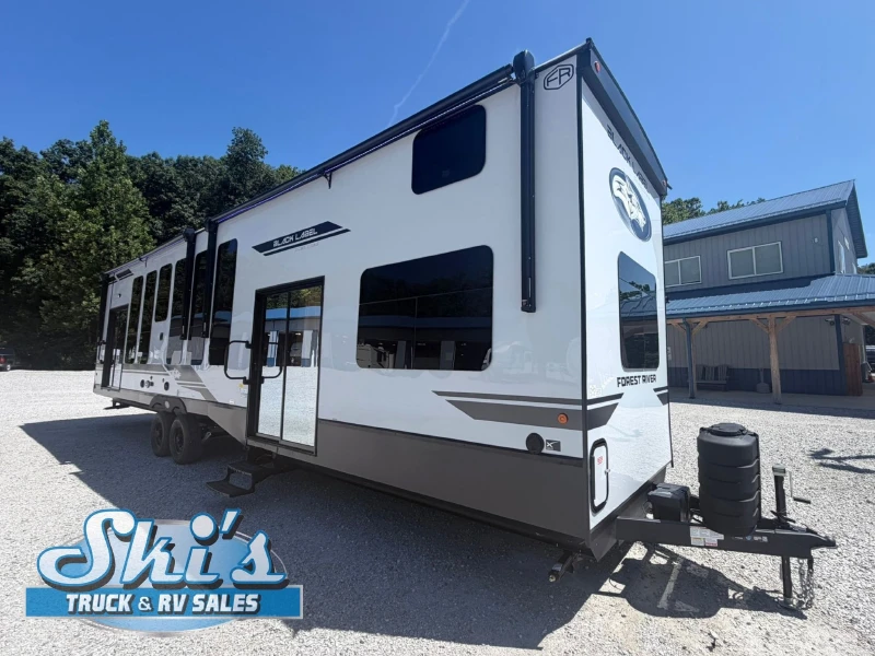 2027 Forest River Cherokee Timberwolf 39ALBL
