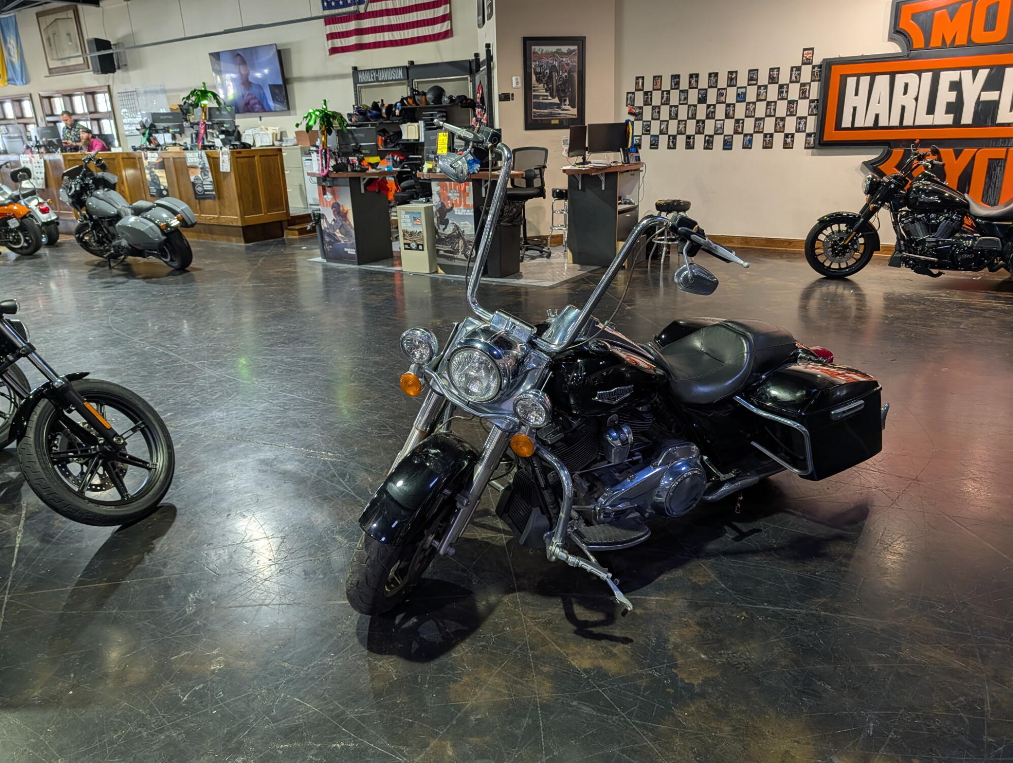 2019 Harley-Davidson Road King in Winterville, NC