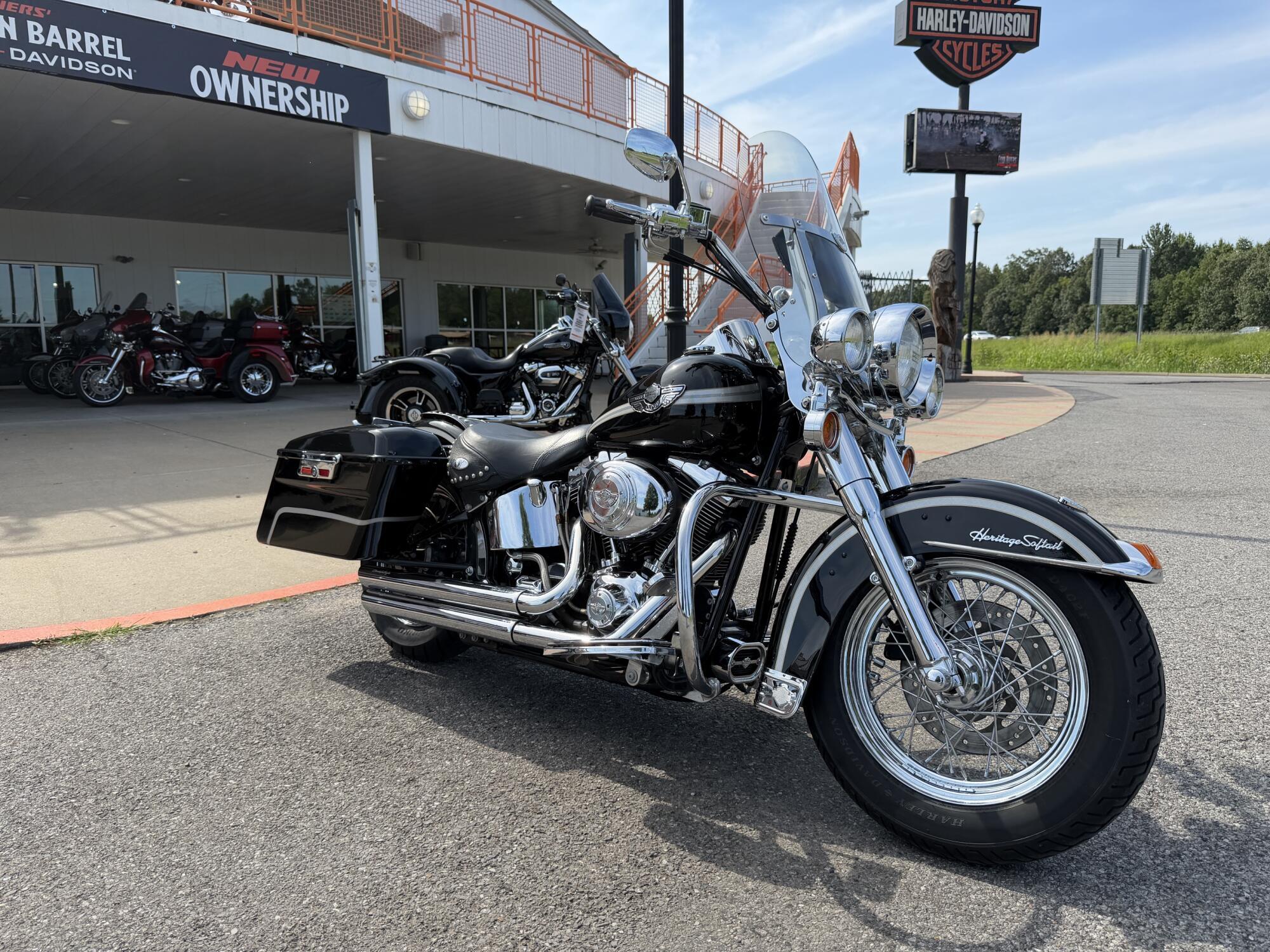 2003 Harley-Davidson Heritage Softail Classic CLASSIC in Winterville, NC