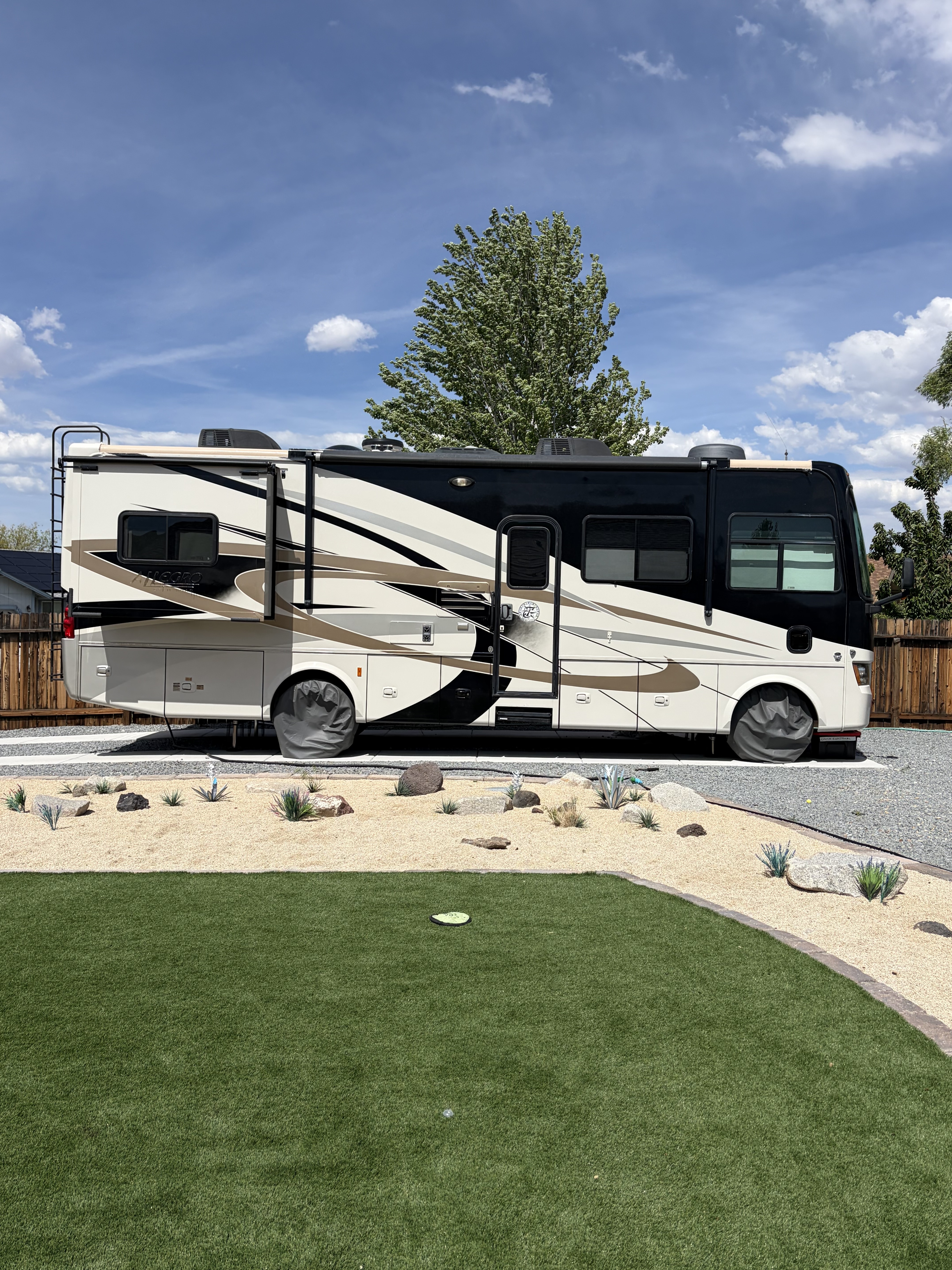 2011 Tiffin Motorhomes ALLEGRO OPEN ROAD 30DA RV