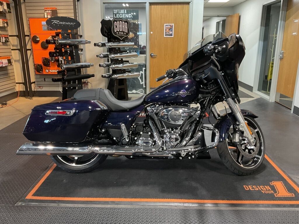 2025 Harley-Davidson Street Glide in Winterville, NC