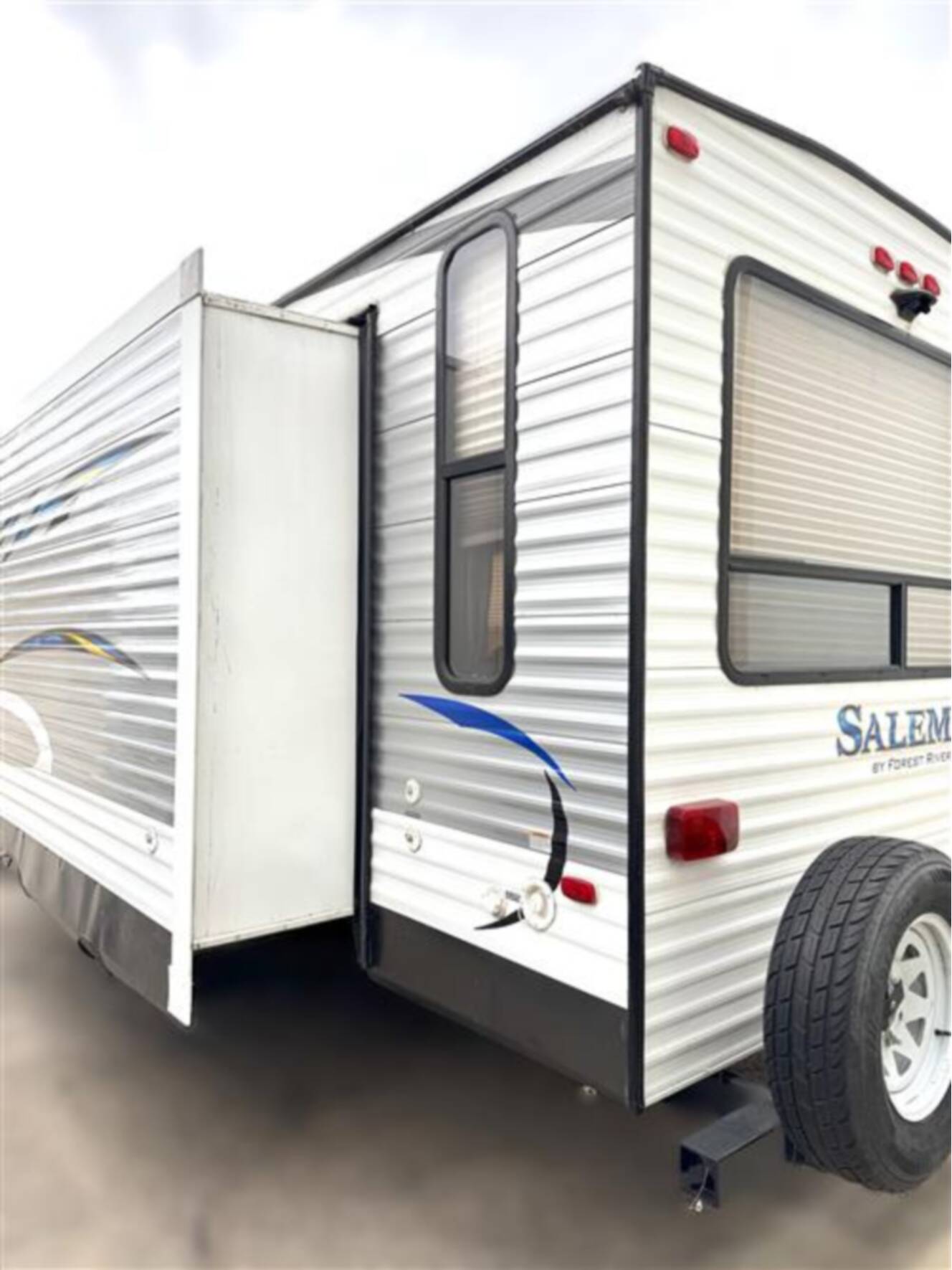 A photo of this 2018 Forest River SALEM 27REI