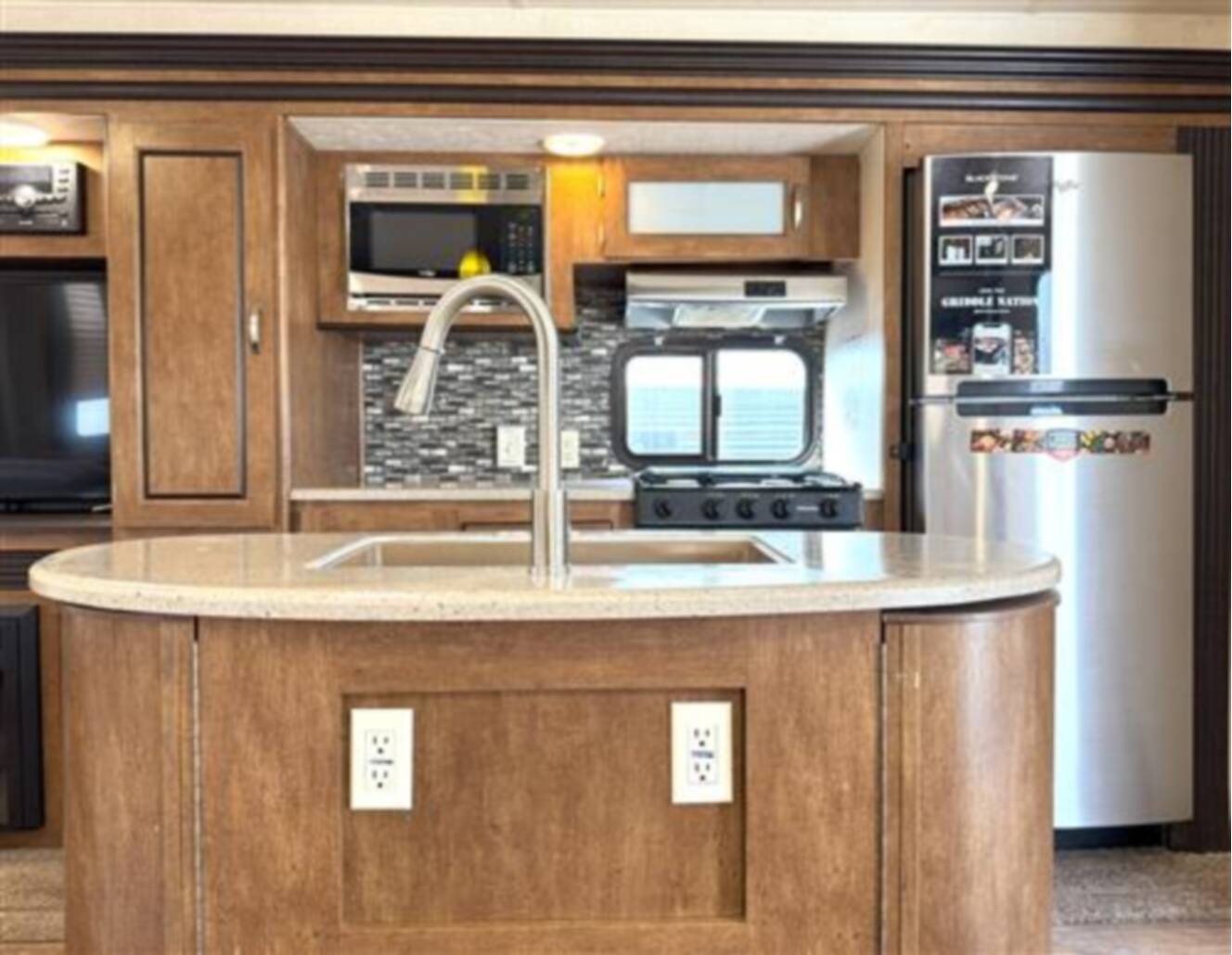 A photo of this 2018 Forest River SALEM 27REI
