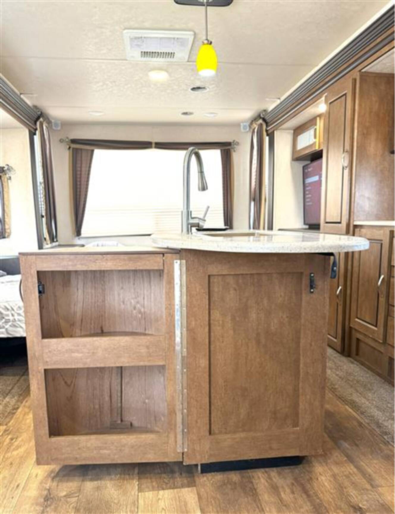 A photo of this 2018 Forest River SALEM 27REI