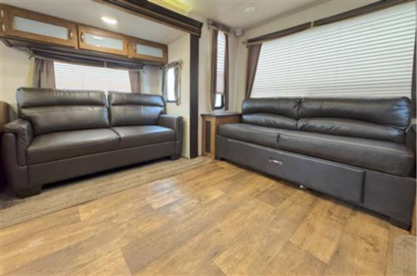 A photo of this 2018 Forest River SALEM 27REI