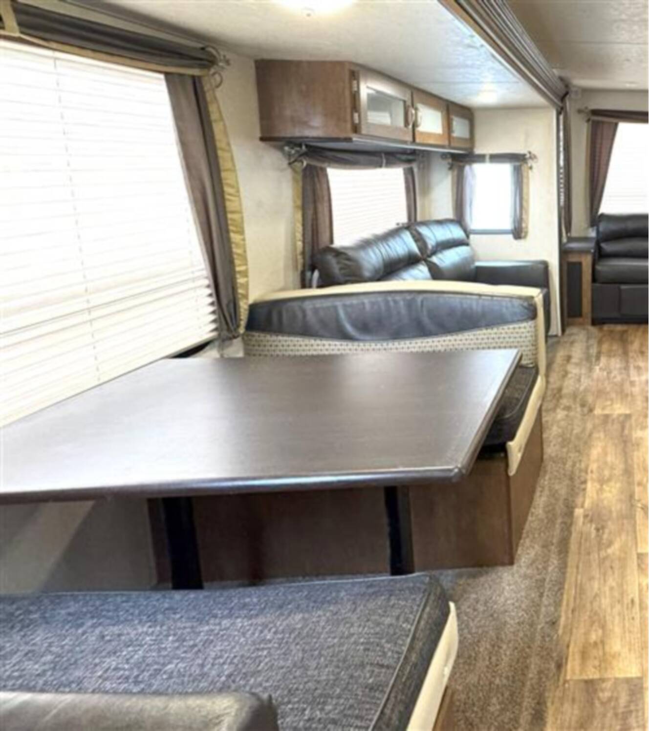 A photo of this 2018 Forest River SALEM 27REI