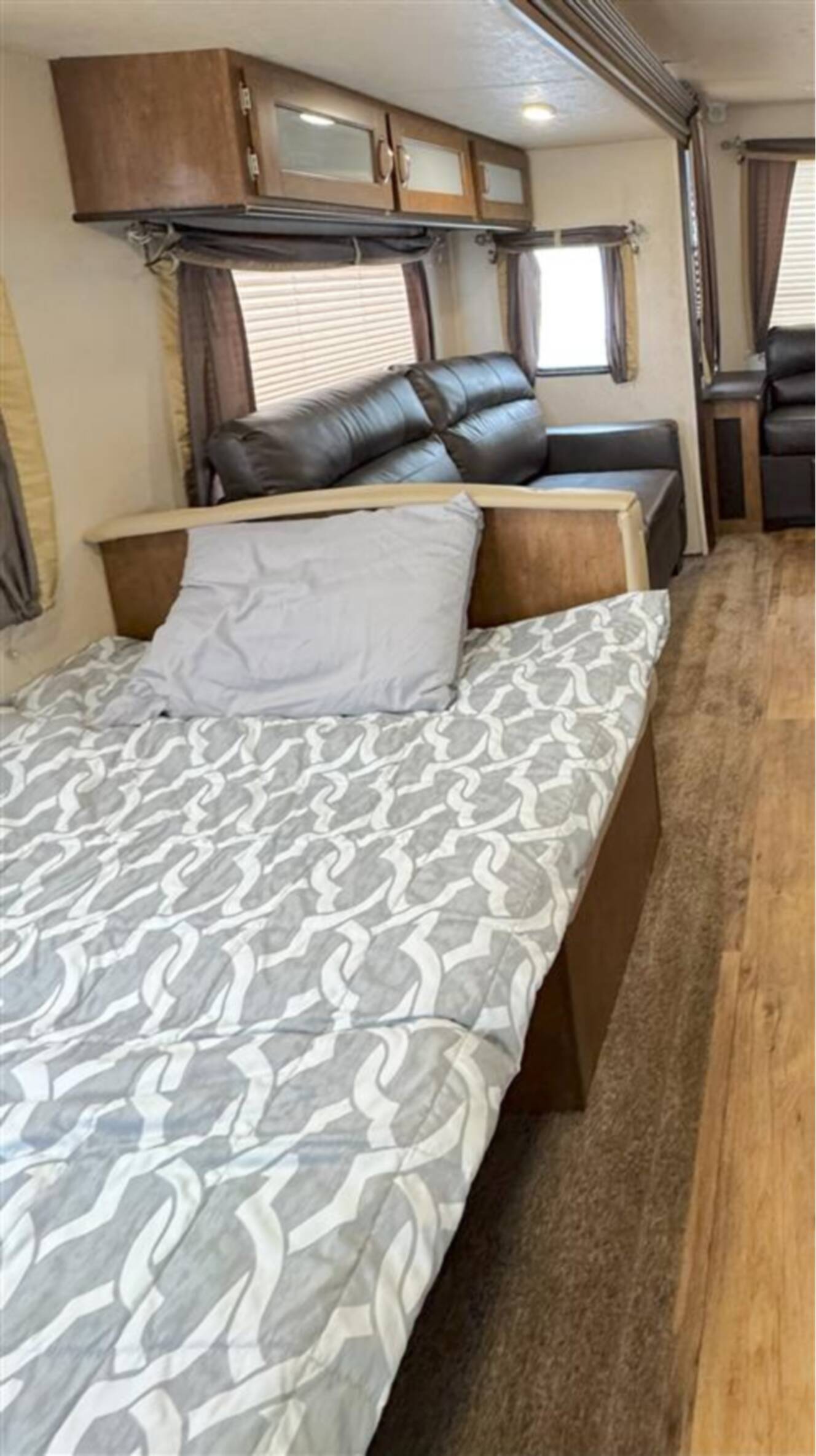 A photo of this 2018 Forest River SALEM 27REI