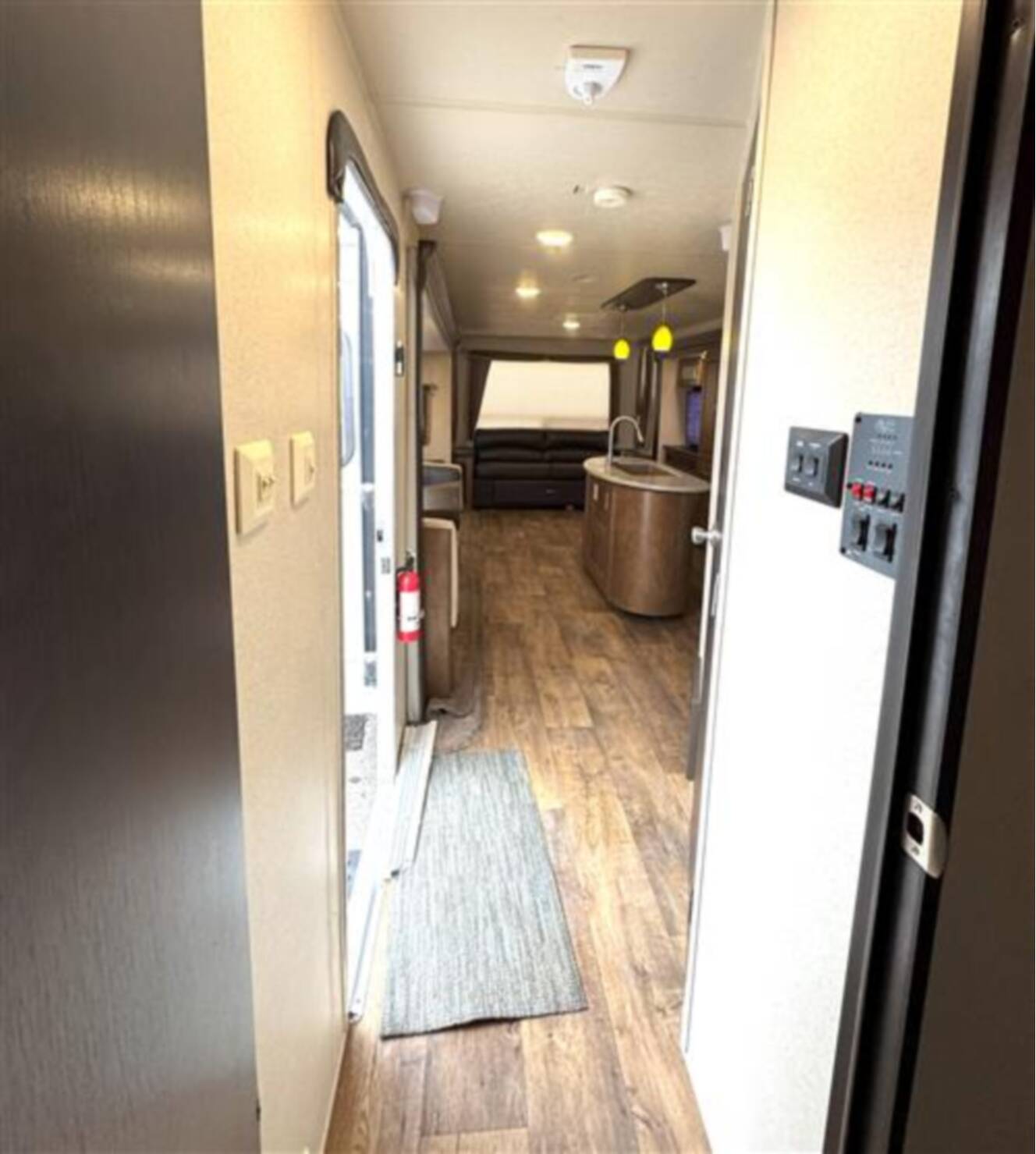 A photo of this 2018 Forest River SALEM 27REI