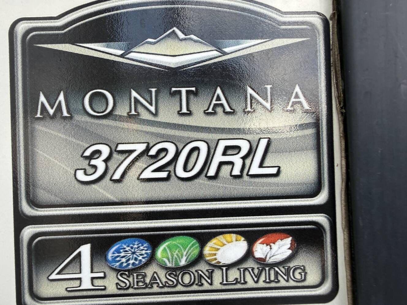 A photo of this 2020 Keystone MONTANA 3720RL