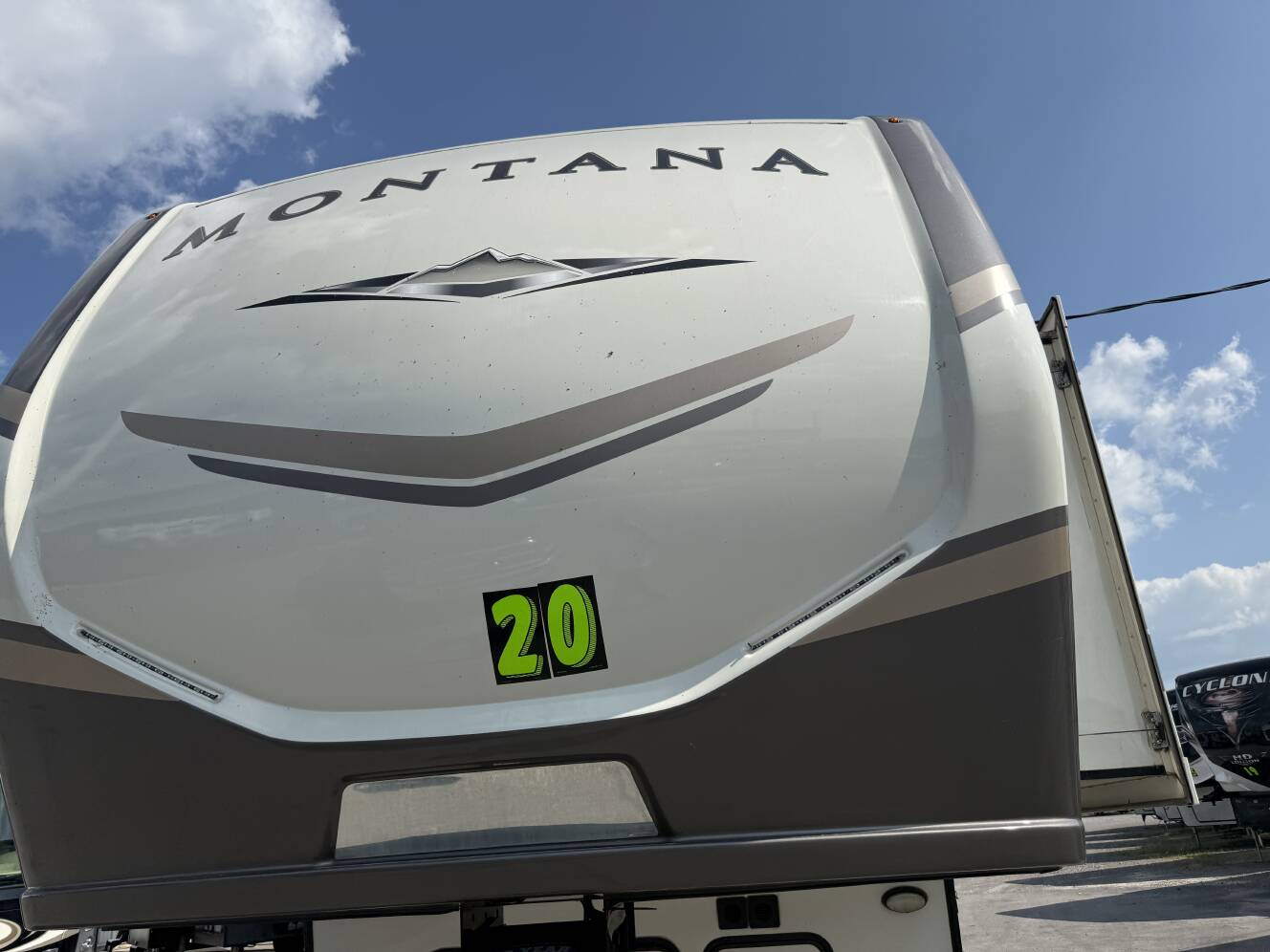 A photo of this 2020 Keystone MONTANA 3720RL