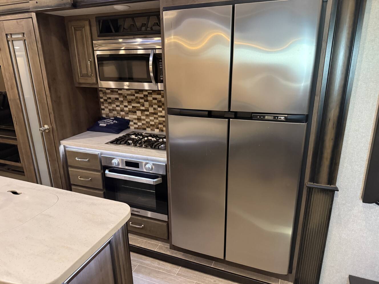 A photo of this 2020 Keystone MONTANA 3720RL
