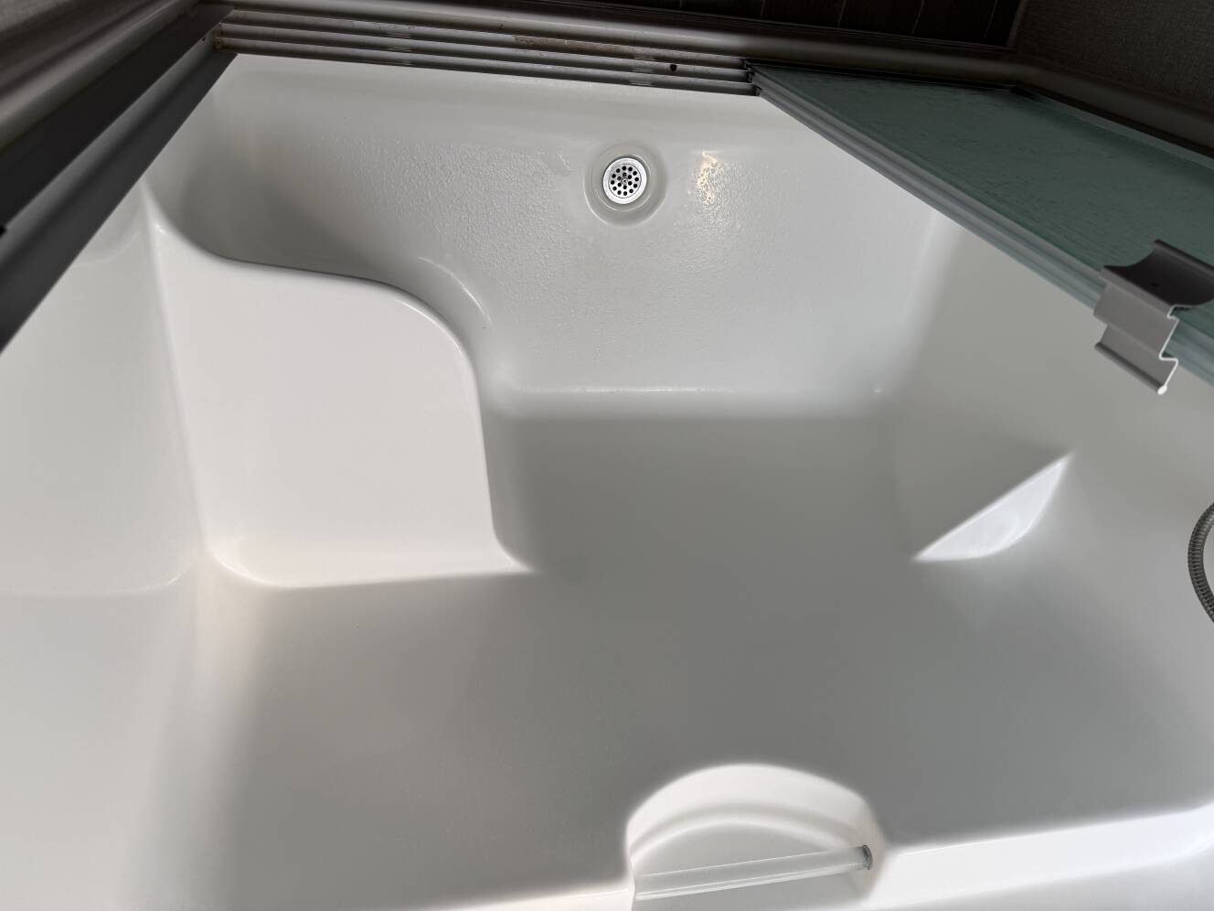 A photo of this 2020 Keystone MONTANA 3720RL