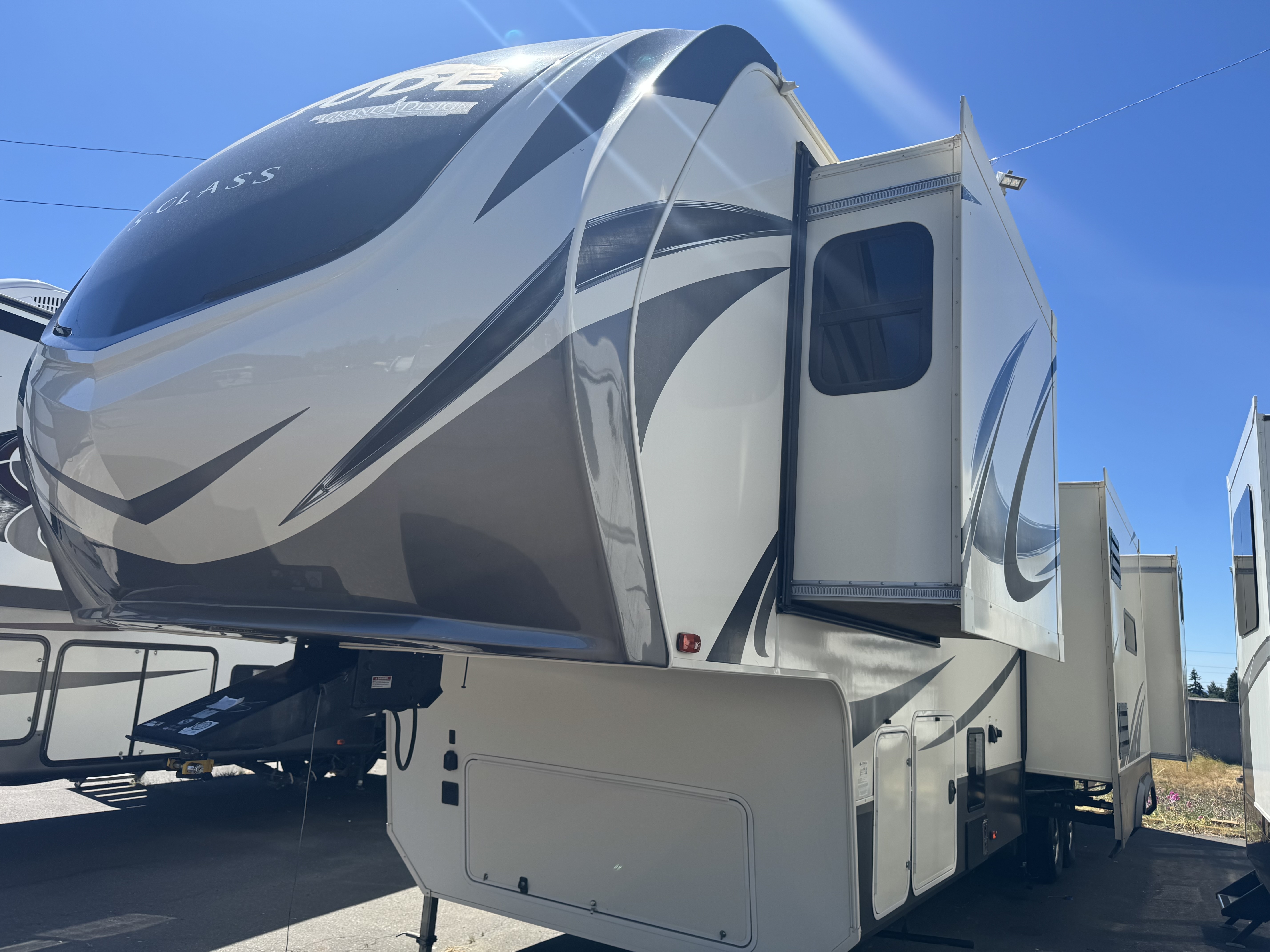 2019 Grand Design SOLITUDE 3740BH RV