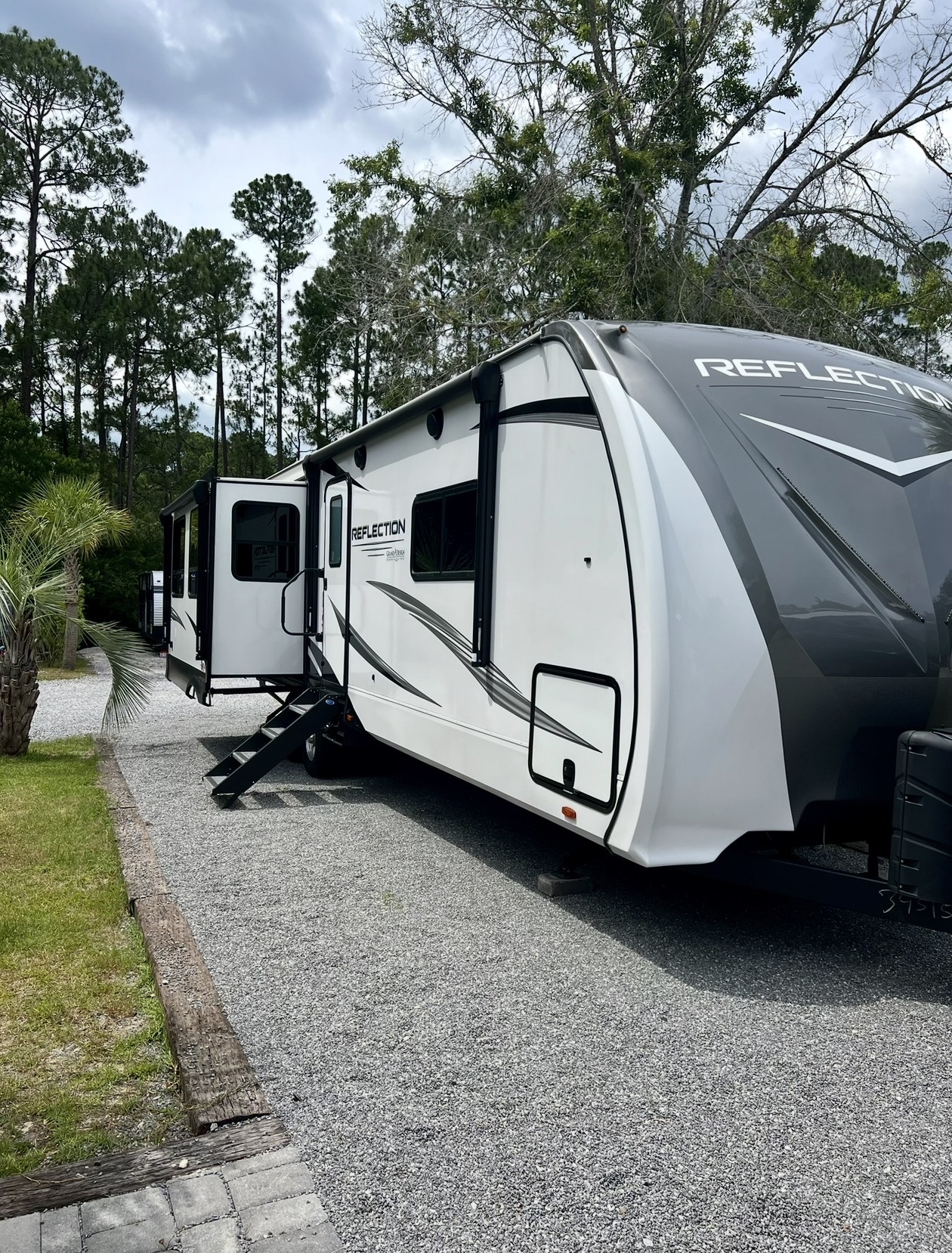 2023 Grand Design REFLECTION 315RLTS RV