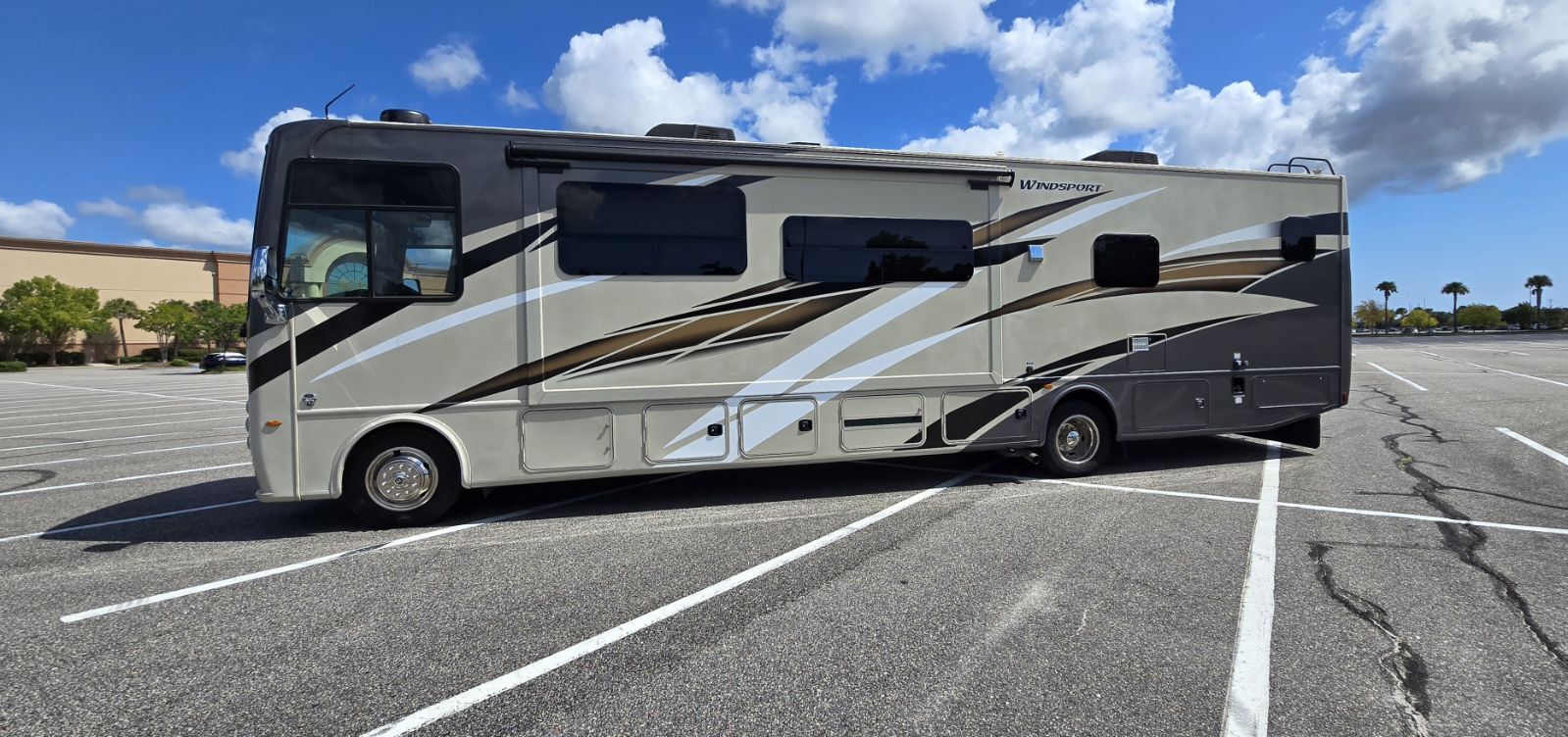 2020 Thor Motor Coach WINDSPORT 35M RV
