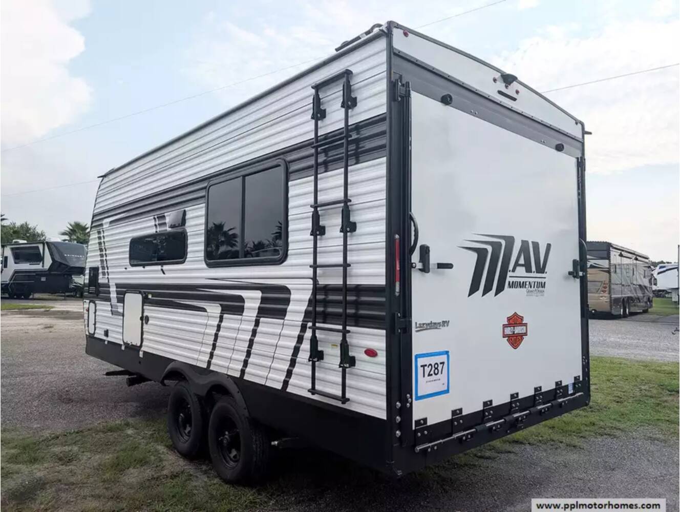 A photo of this 2026 Grand Design Momentum 17MAV