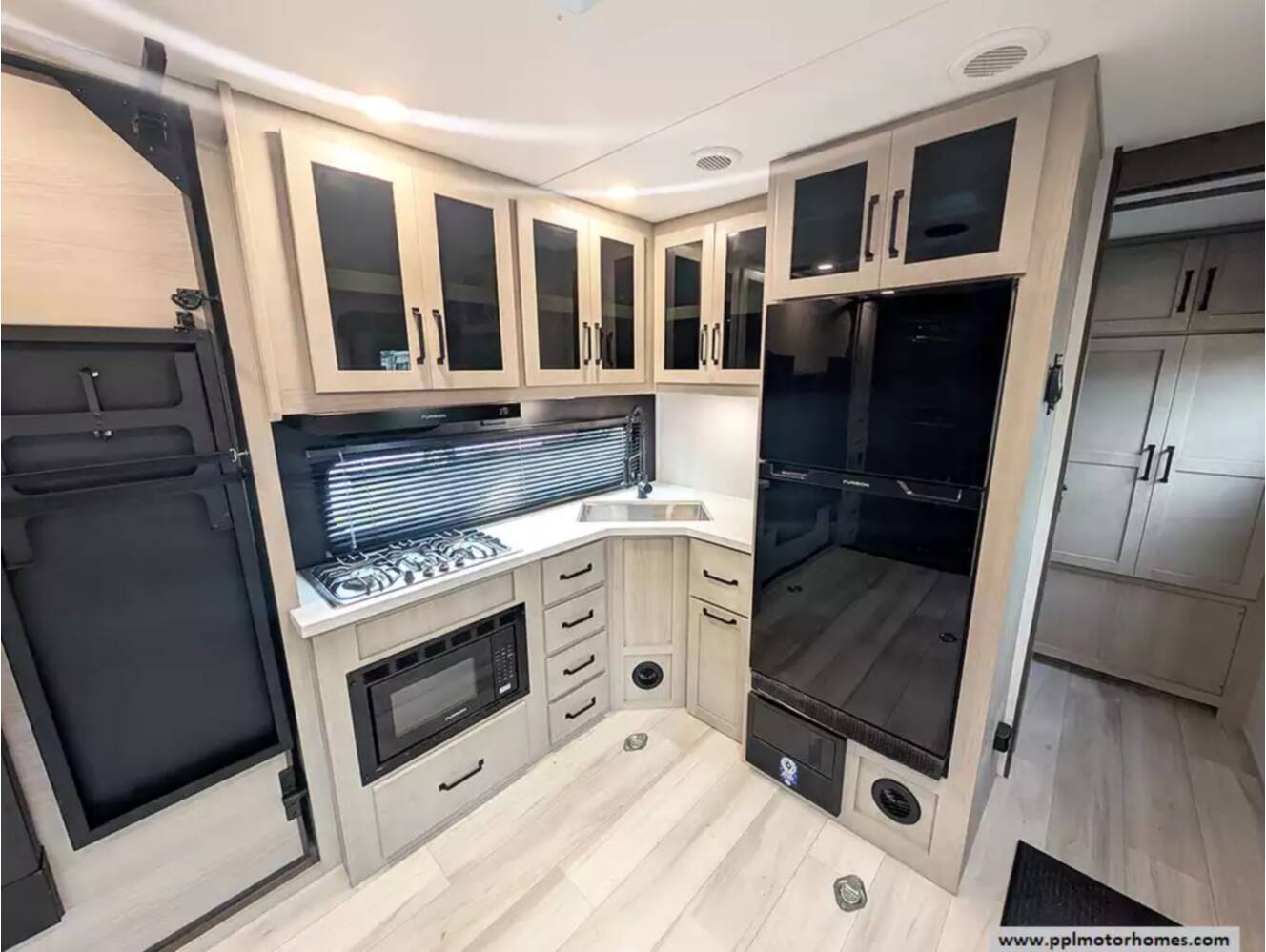A photo of this 2026 Grand Design Momentum 17MAV