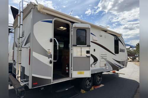 2018 Lance 1995 TRAVEL TRAILER in buena vista CO