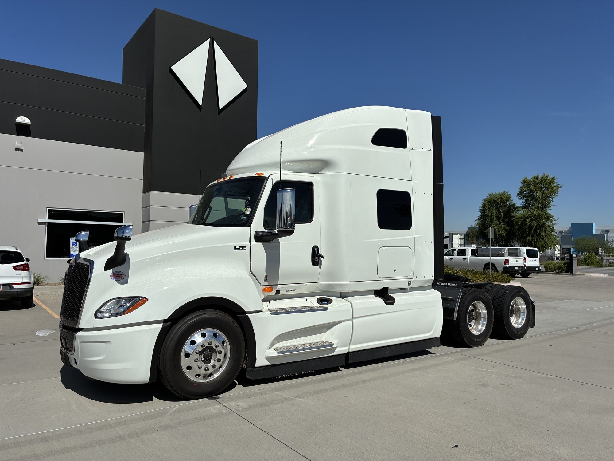 2027 INTERNATIONAL LT625 in Phoenix, AZ