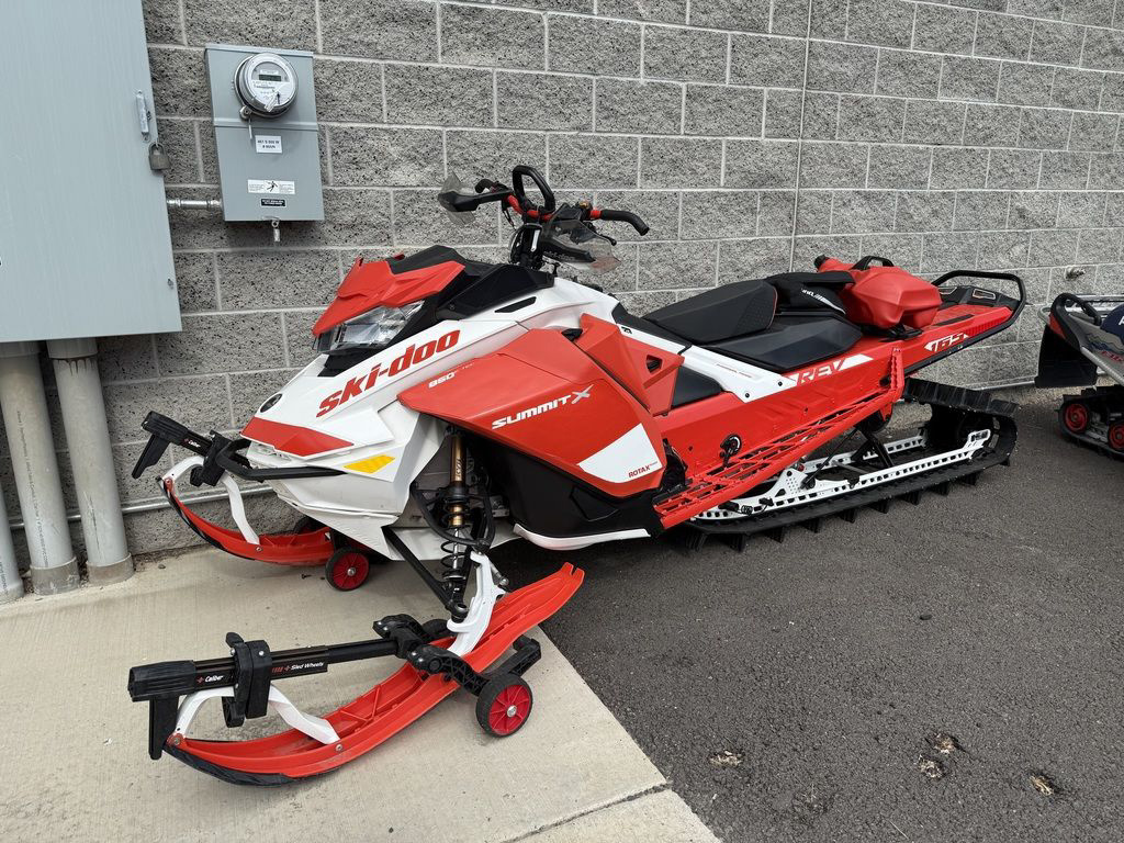 2020 Ski-Doo Summit X With Expert Package 850 E-TEC ME 165 Powdermax in centerville UT