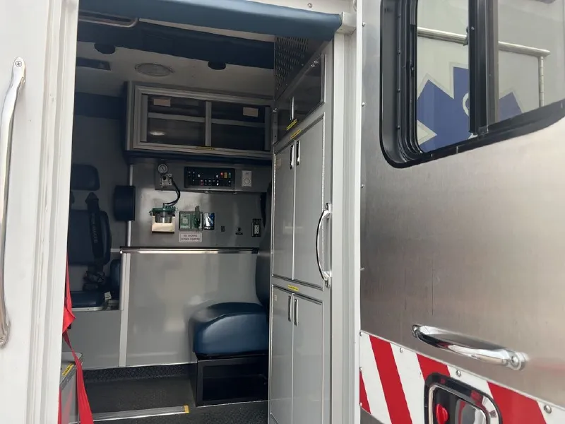2019 FORD F350 SUPER DUTY AMBULANCE