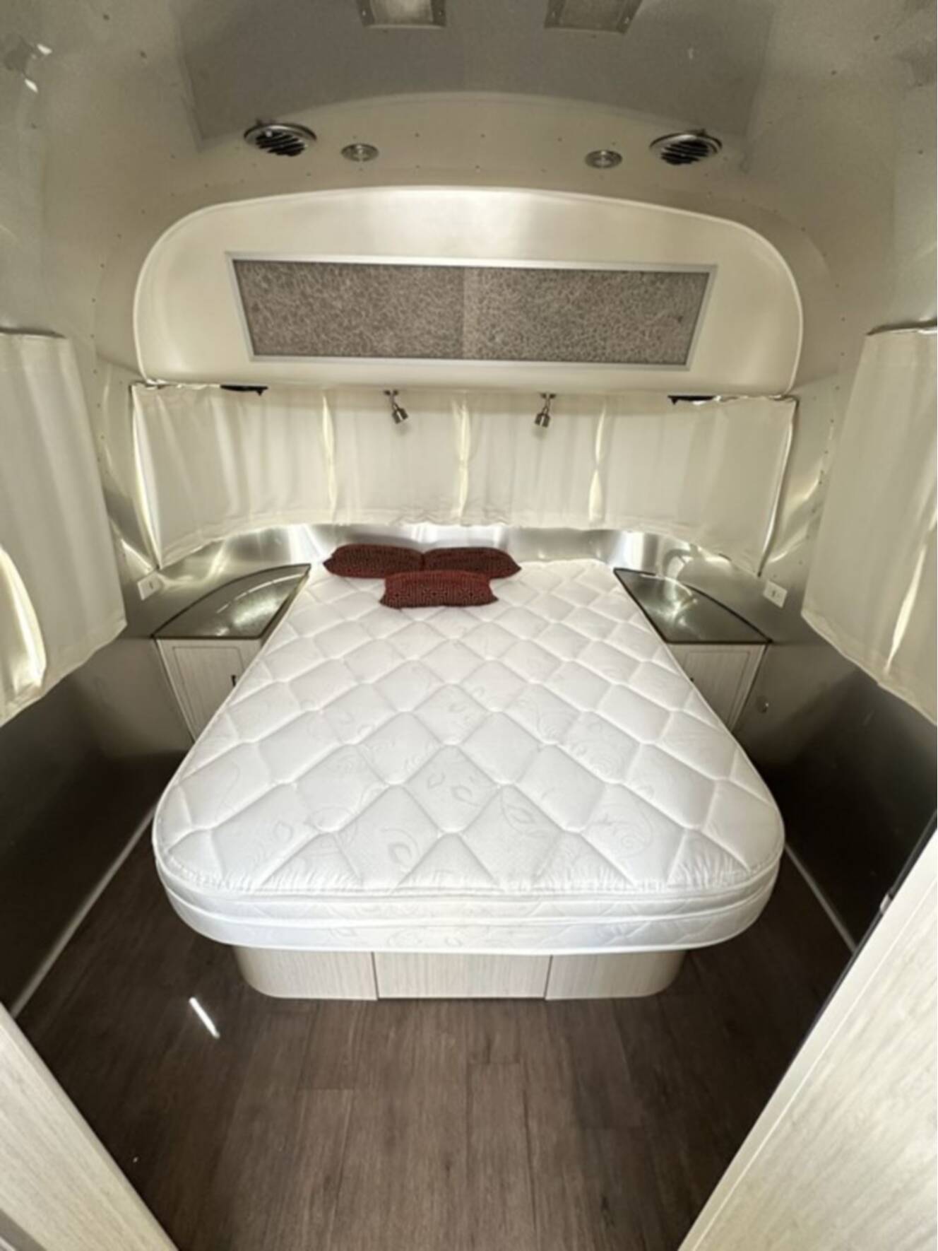 A photo of this 2019 Airstream International Serenity 27FB