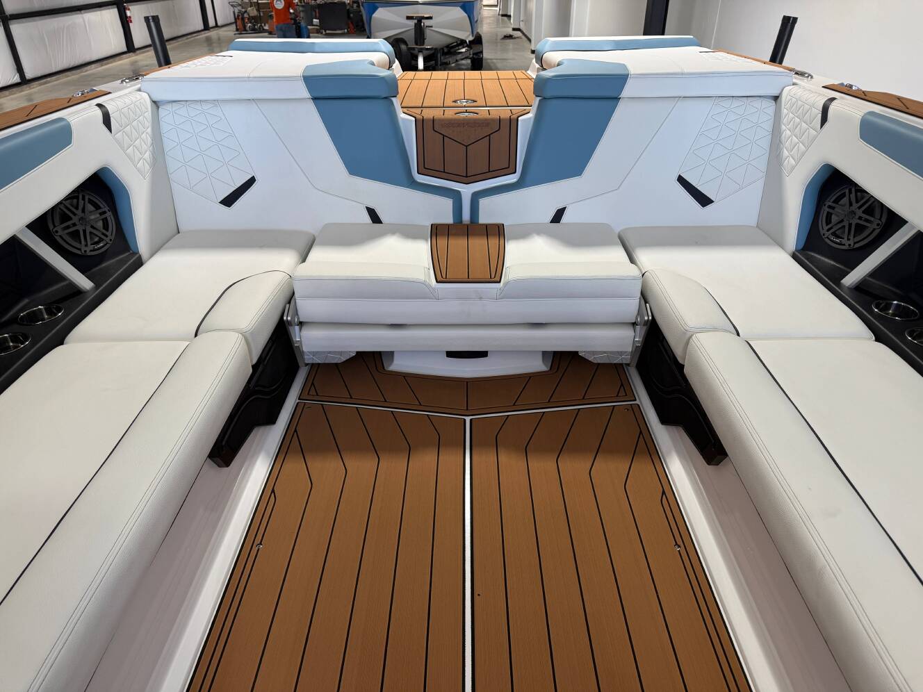 A photo of this 2027 Nautique GS24