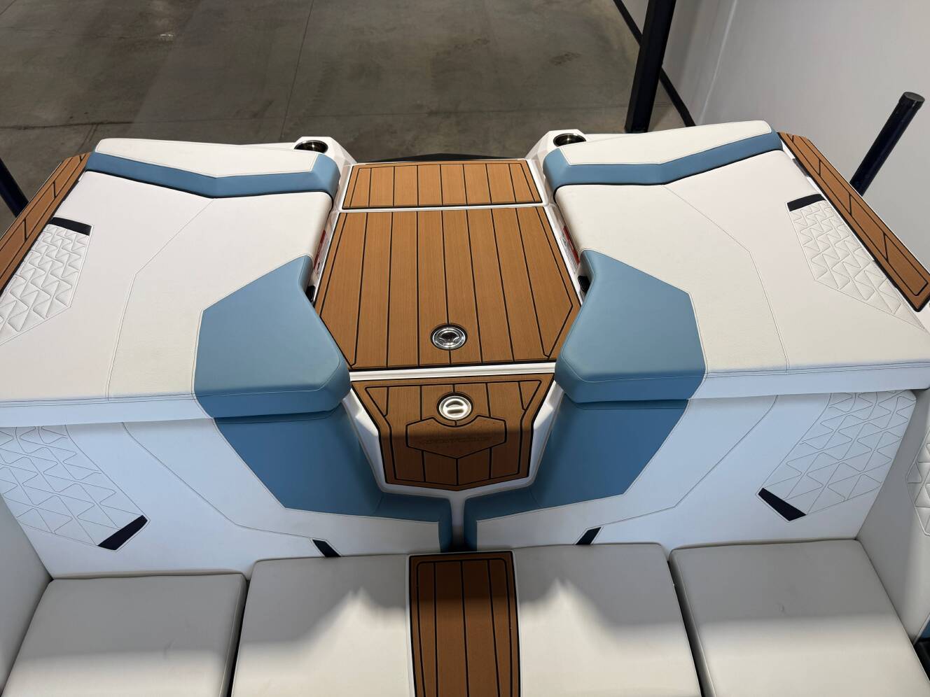 A photo of this 2027 Nautique GS24