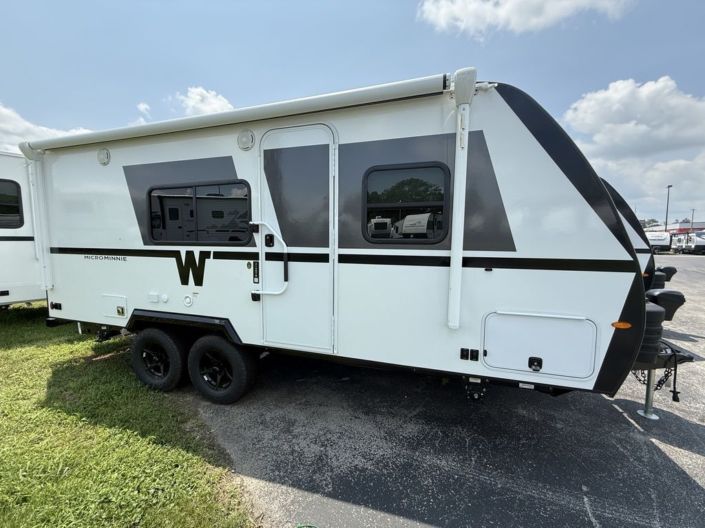 2027 Winnebago MICRO MINNIE 2108TB in lexington KY