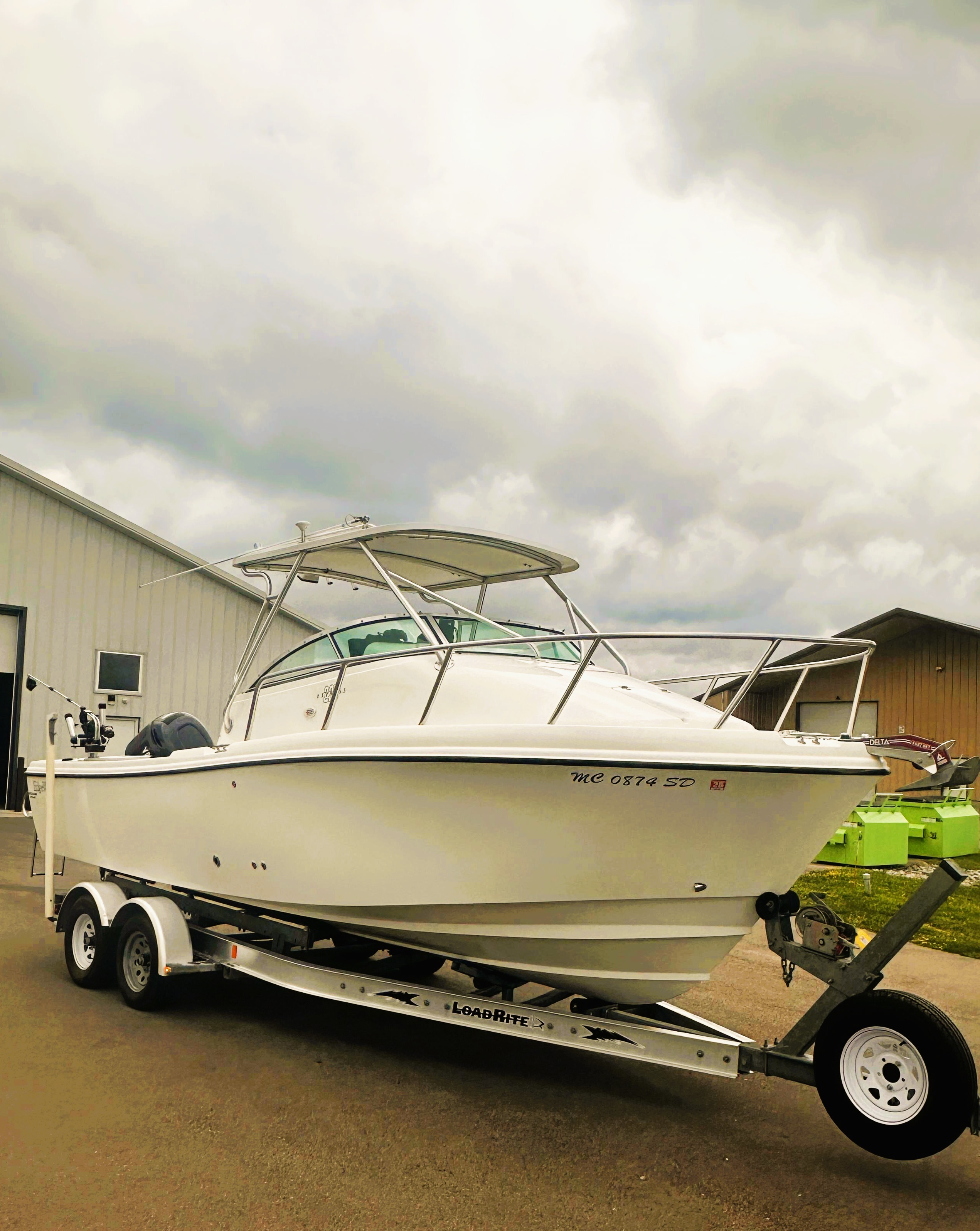 2001 Edgewater 225 EXPRESS 335EX in traverse city MI