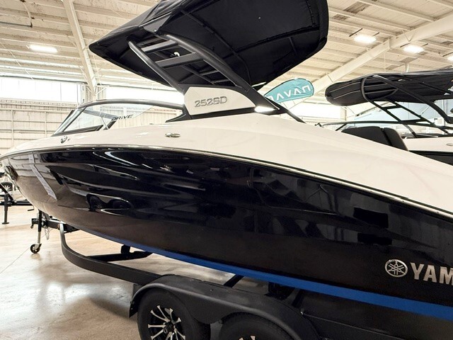 2026 Yamaha Boats 252SD in michigan city IN