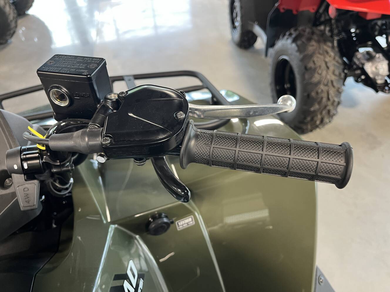 A photo of this 2025 Suzuki KingQuad 400FSi