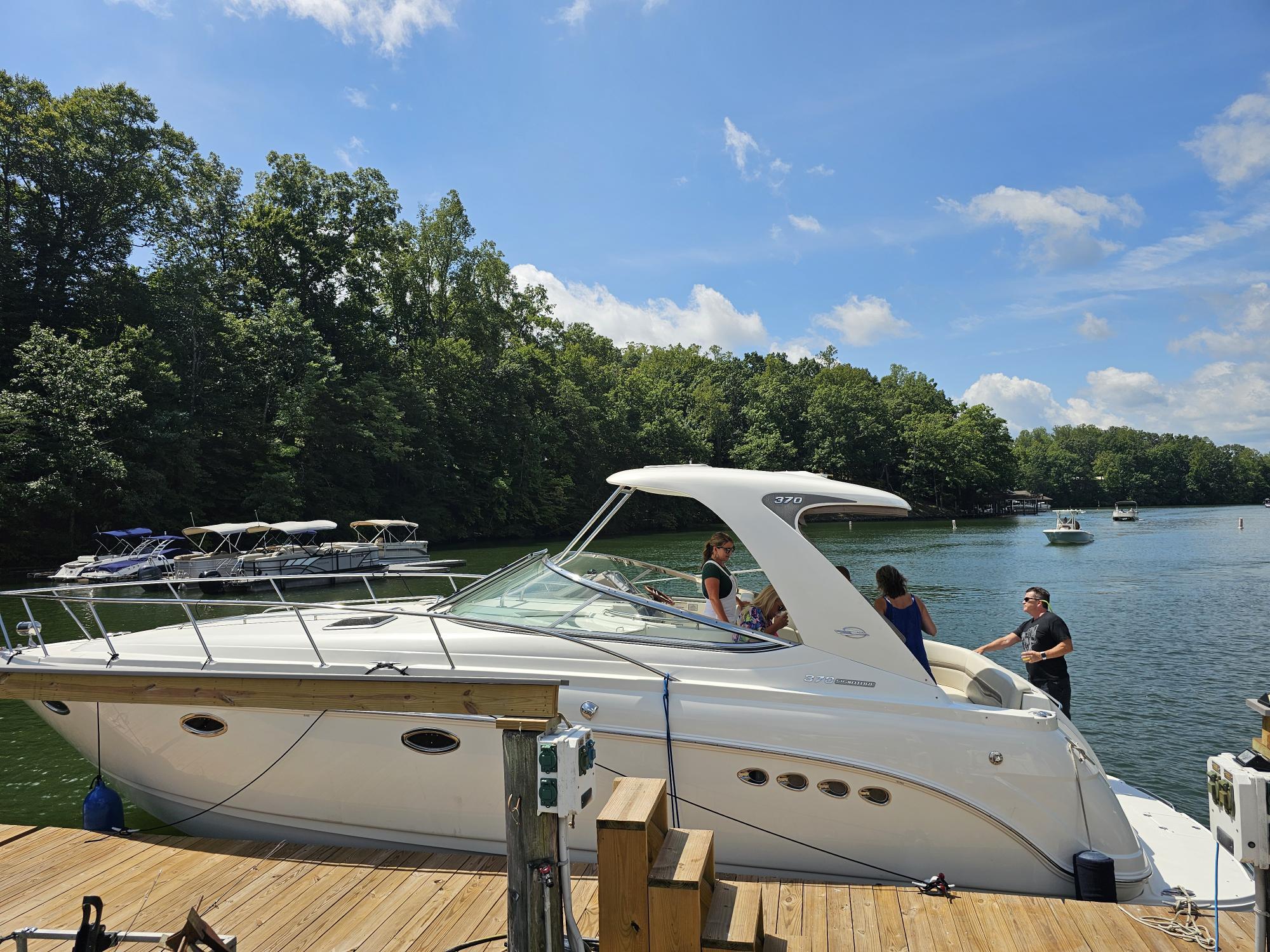2011 Chaparral 370 Signature in moneta VA