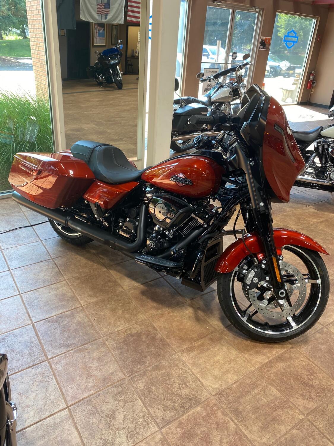 2025 Harley-Davidson Street Glide in Lebanon, NJ