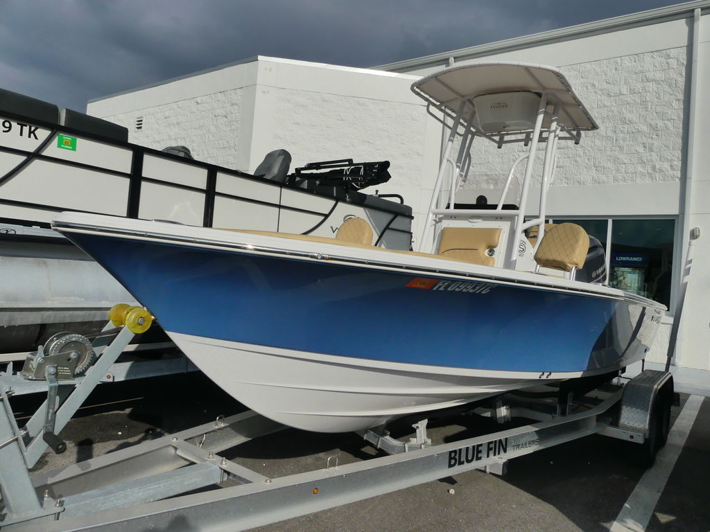 2022 Sportsman Masters 207 Bay Boat 227 in bradenton FL