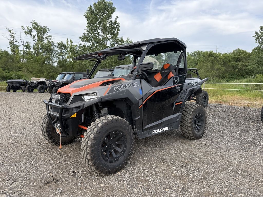 2017 Polaris® GENERAL 1000 EPS Deluxe Titanium Matte Metallic in attica IN