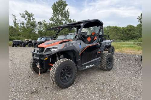 2017 PolarisĀ® GENERAL 1000 EPS Deluxe Titanium Matte Metallic in attica IN