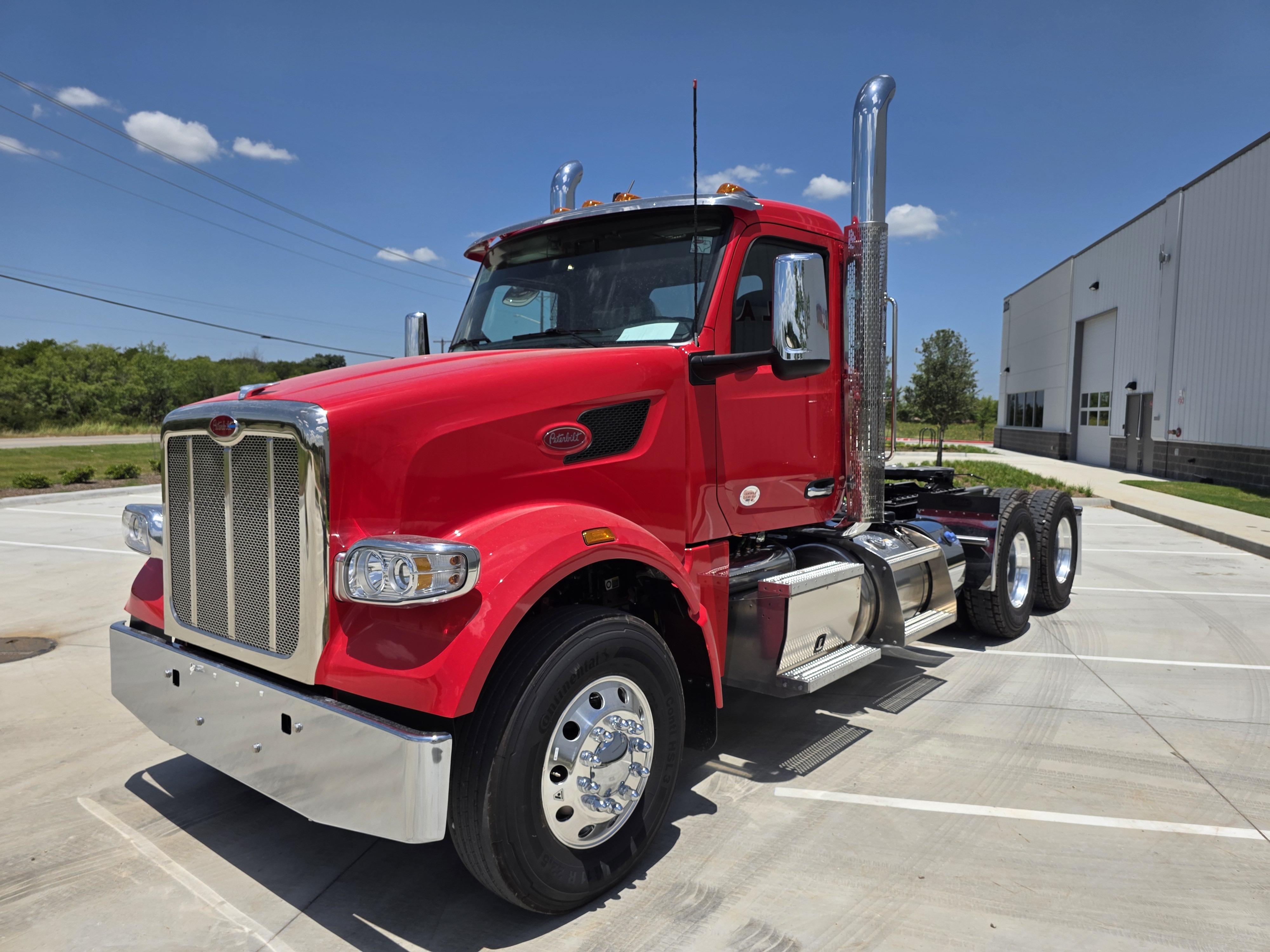 2027 PETERBILT 567 in O Fallon, MO