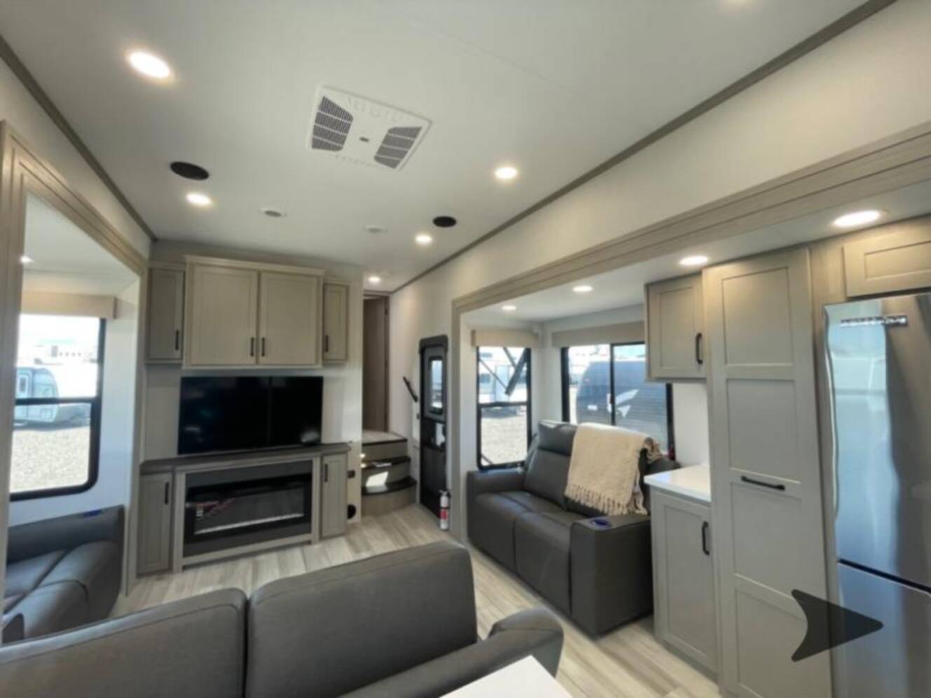 A photo of this 2026 Grand Design Momentum G-Class 415G