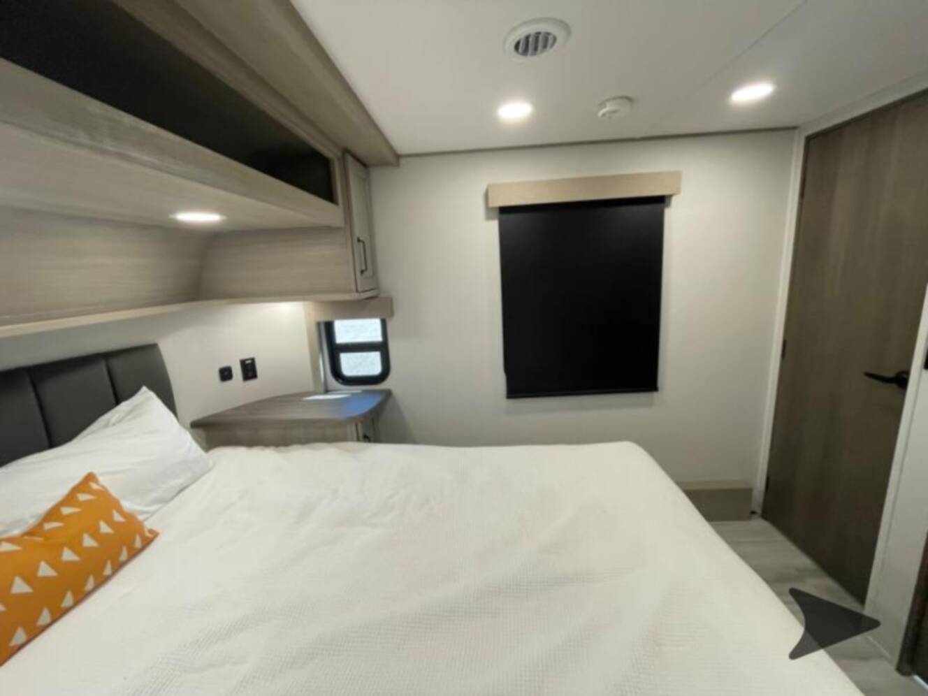 A photo of this 2026 Grand Design Momentum G-Class 415G