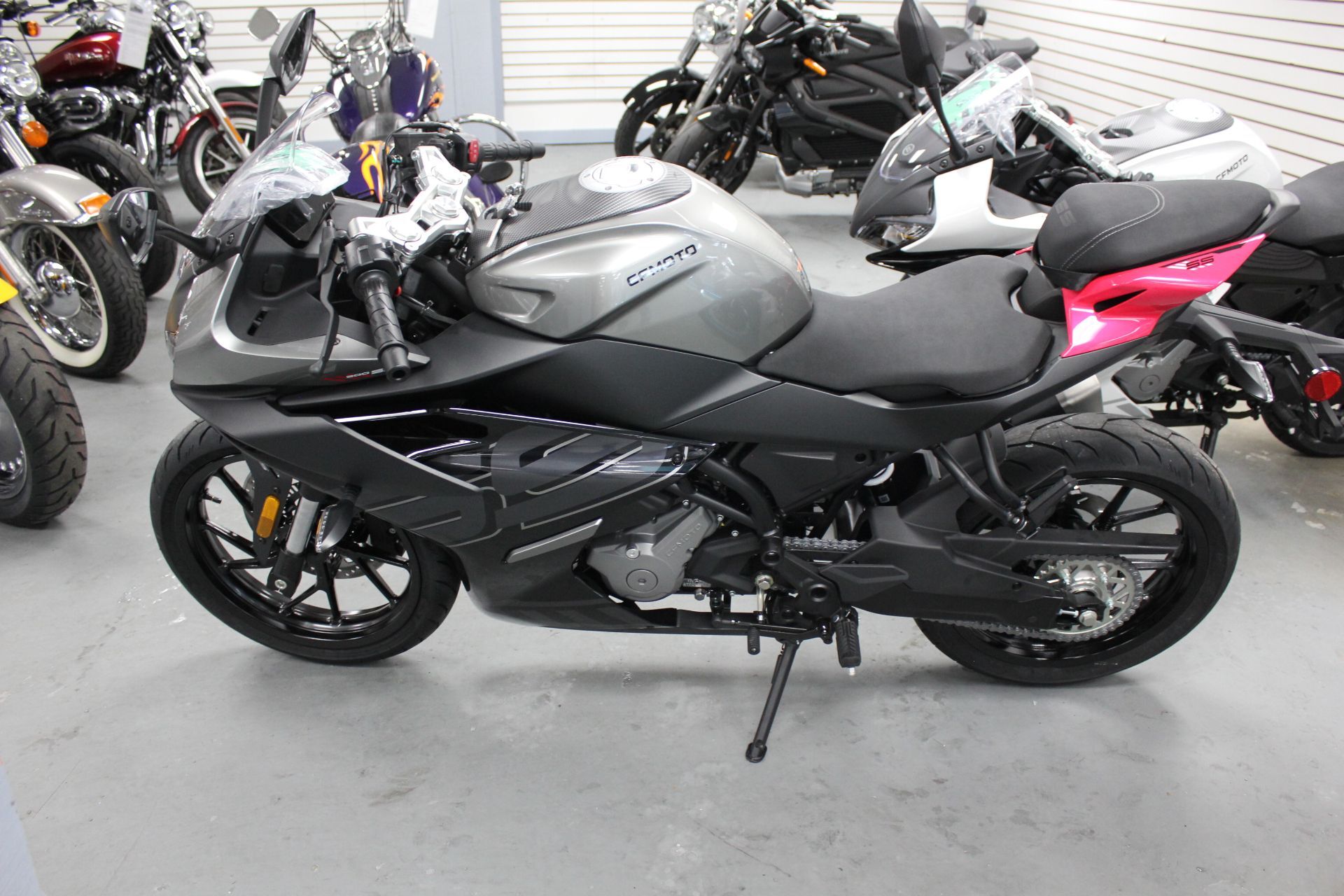2026 CFMOTO 300SS SS in Pittsfield, MA