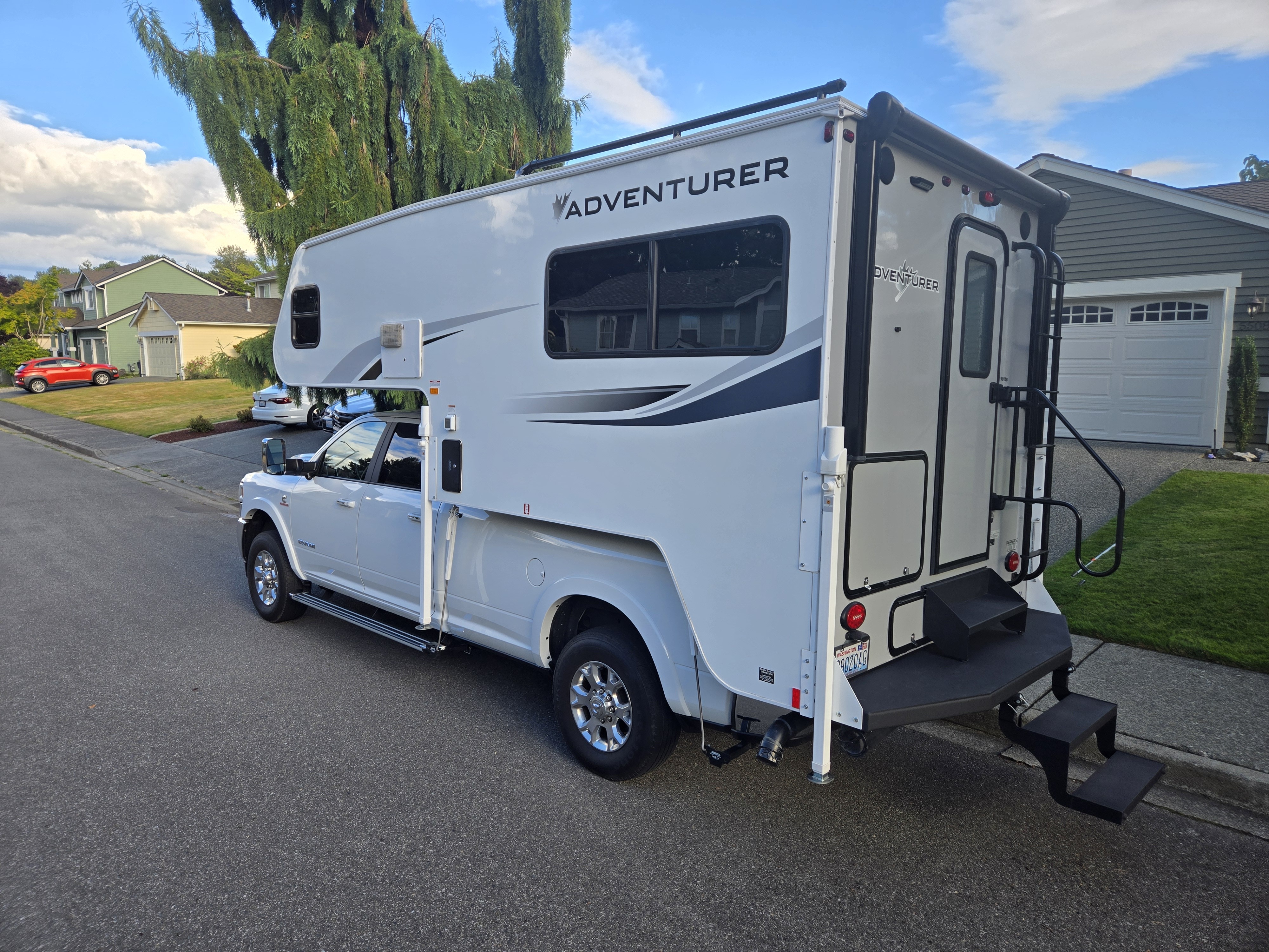 2021 Adventurer Manufacturing TRUCK CAMPER in marysville WA