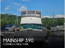 4 Cruising Tugs and Trawlers Under 40 Feet image