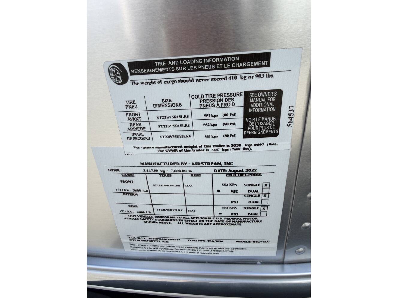 A photo of this 2023 Airstream GLOBETROTTER 27FB TWIN