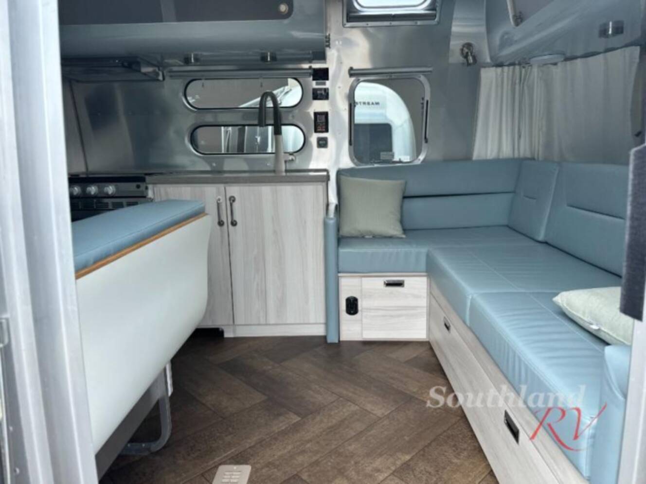 A photo of this 2023 Airstream International 28RB Queen