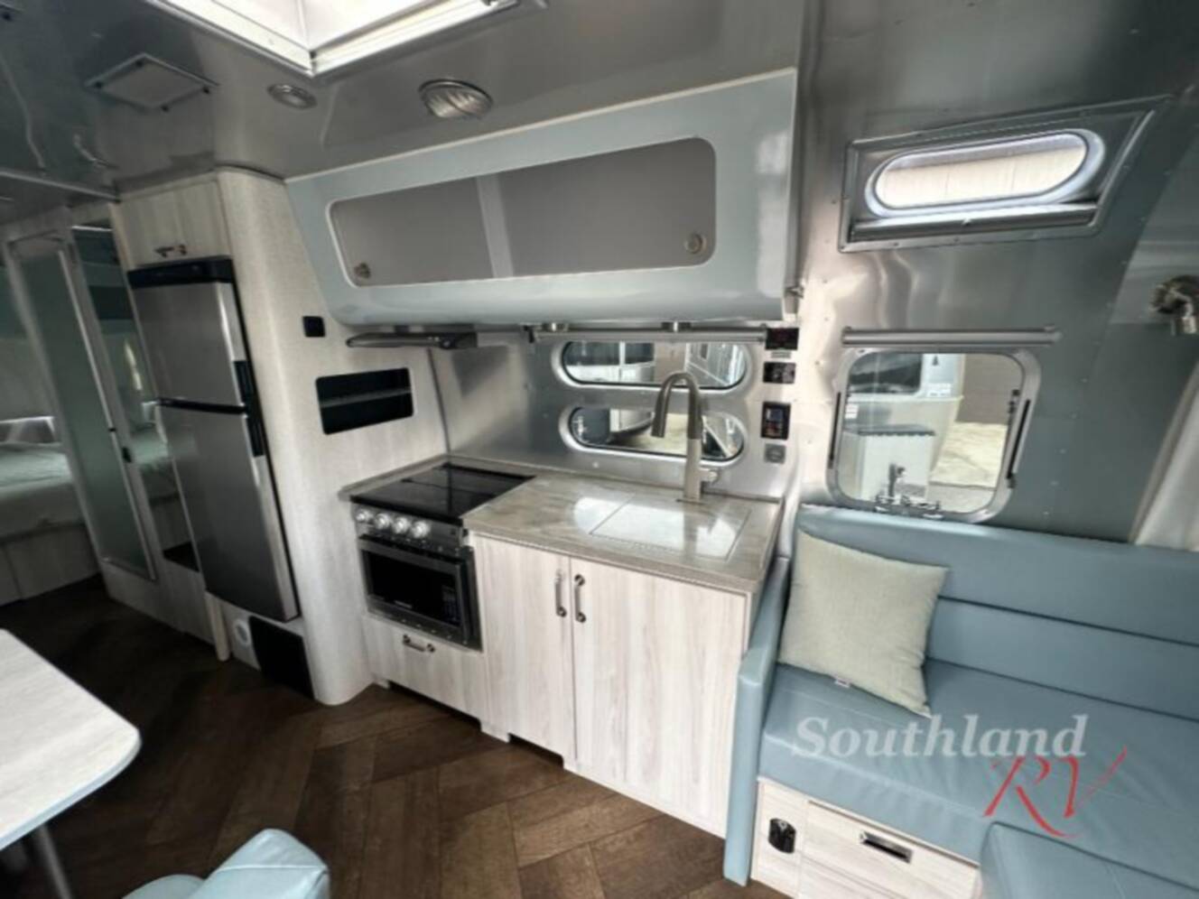 A photo of this 2023 Airstream International 28RB Queen