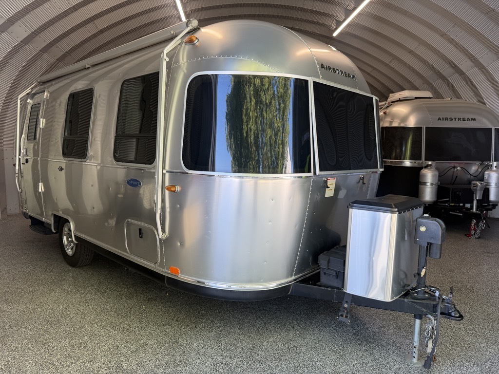 2018 Airstream SPORT 22FB in winters CA