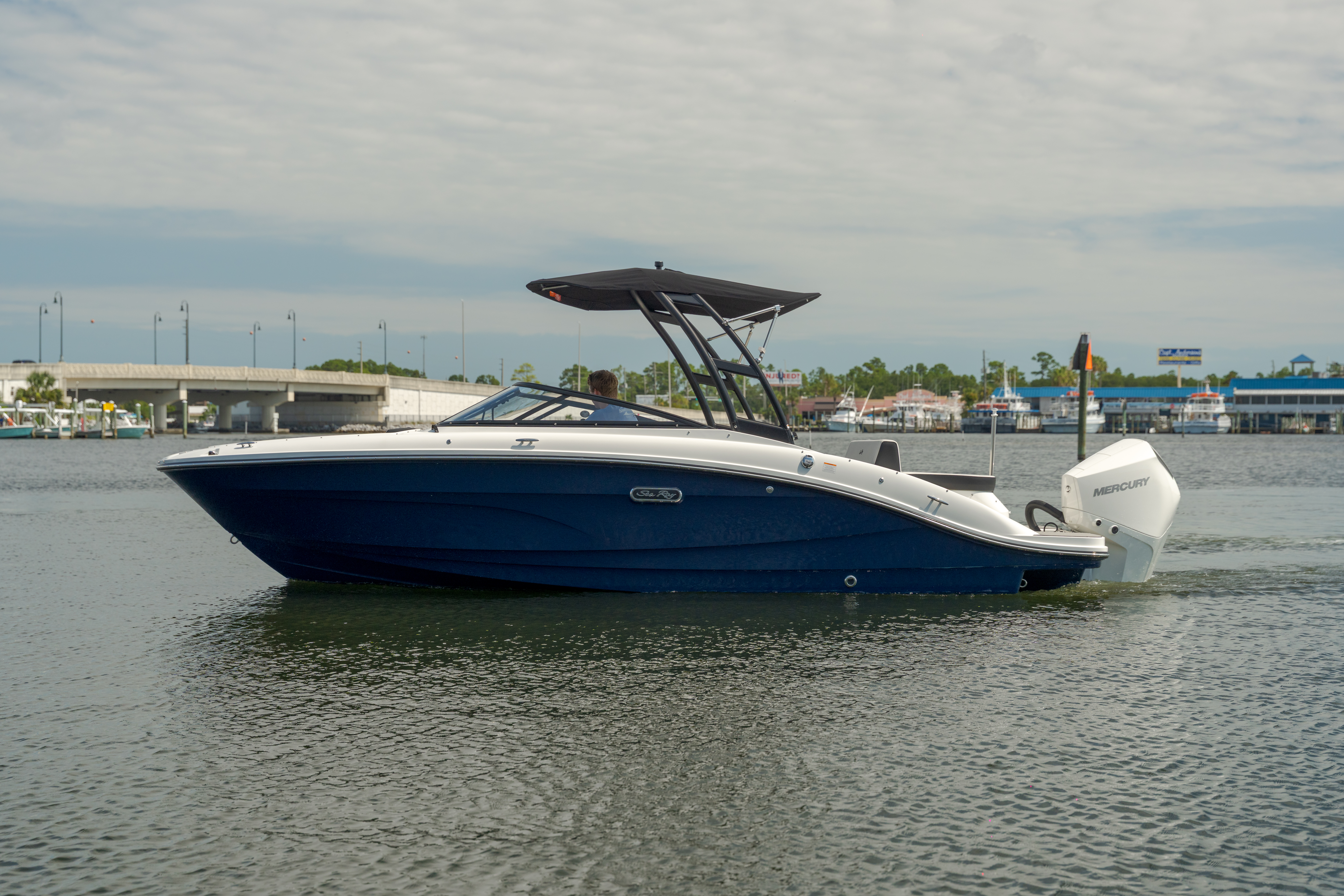 2027 Sea Ray SPX 210 Outboard in panama city FL