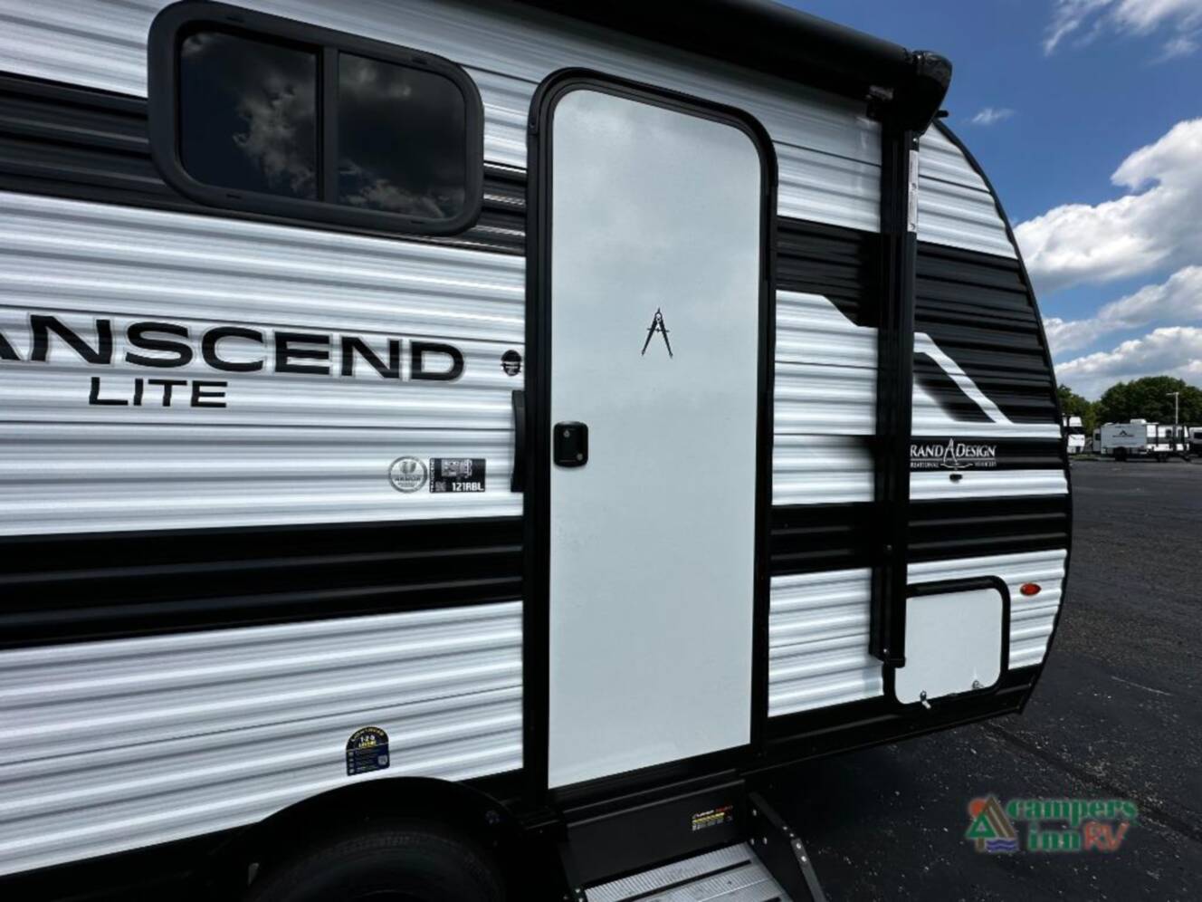 A photo of this 2027 Grand Design Transcend Lite 121RBL